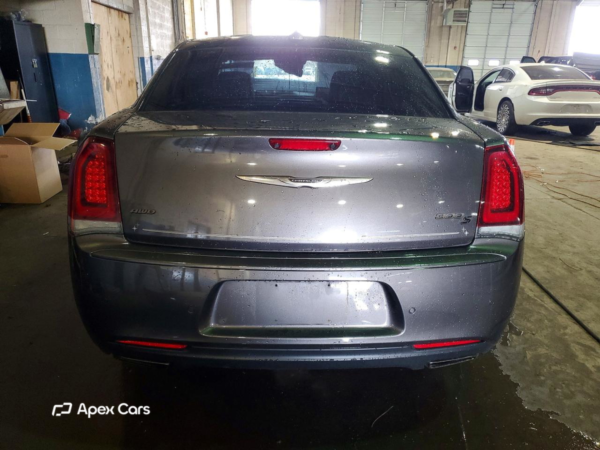 Chrysler 300 2019