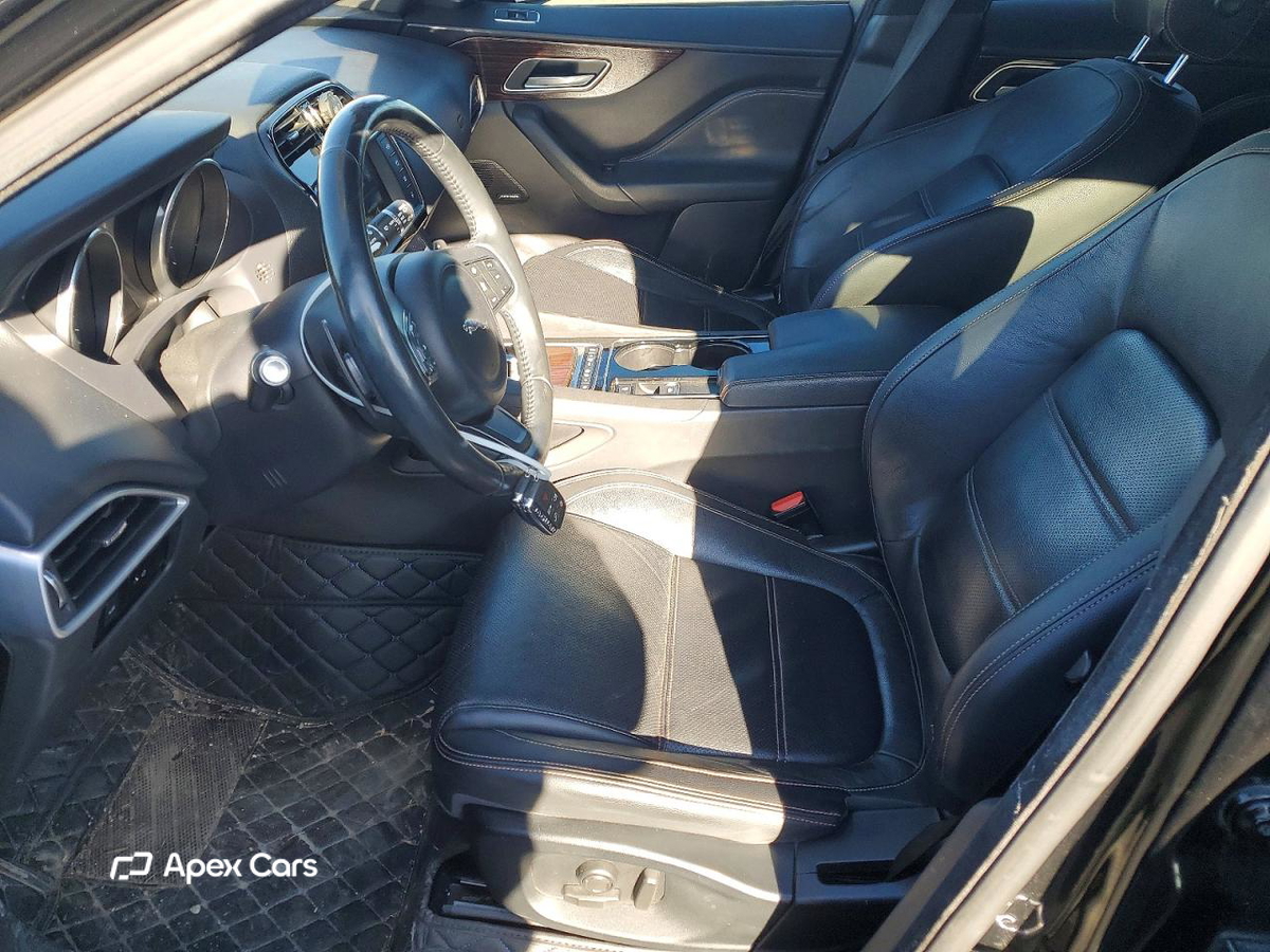 Jaguar F-Pace 2017
