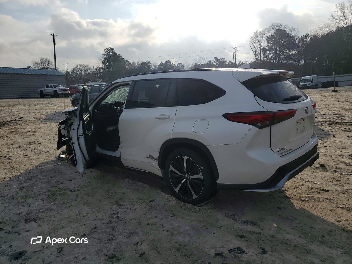 Toyota Highlander 2021