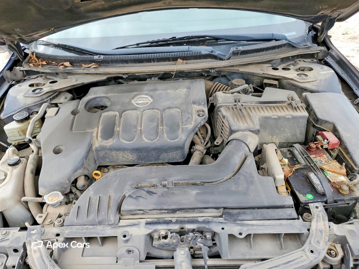 Nissan Altima 2012