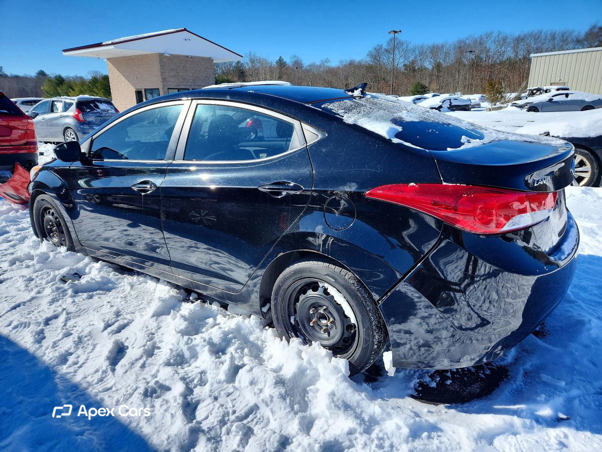 Hyundai Elantra 2011
