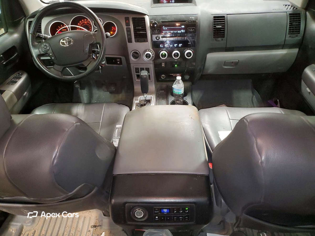 Toyota Sequoia 2012