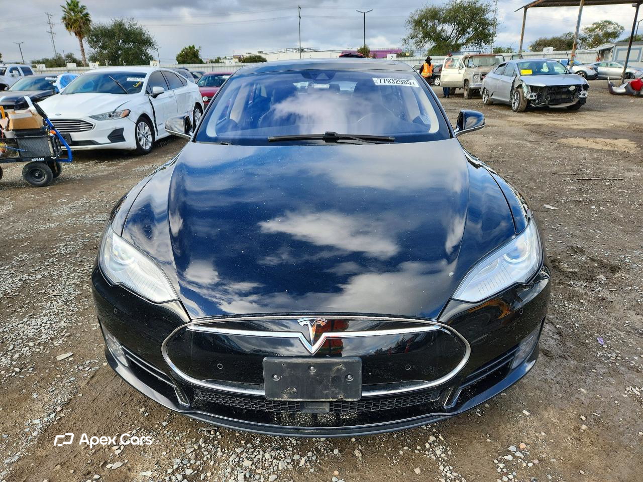 Tesla Model S 2016