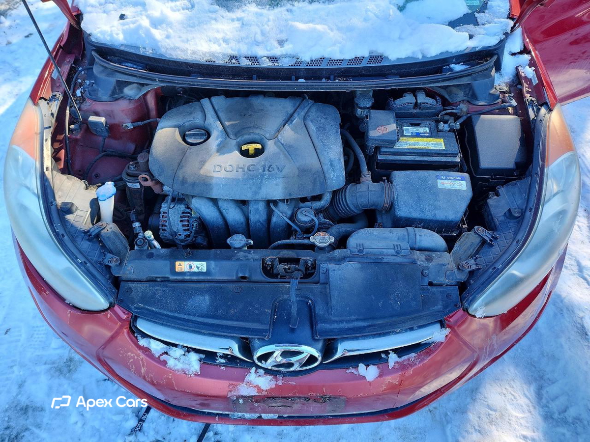 Hyundai Elantra 2012