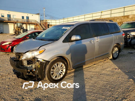 Toyota Sienna 2014 - Image 1 of 14
