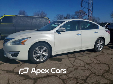 Nissan Altima 2015 - Zdjęcie 1 z 12