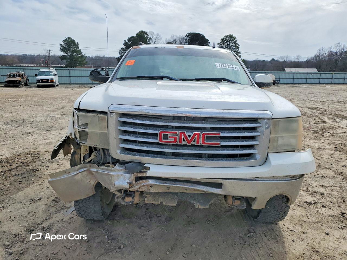 GMC Sierra 2013