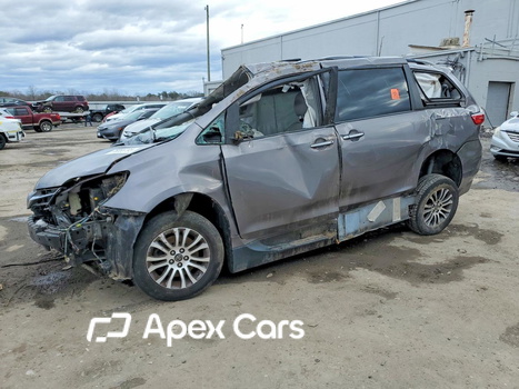 Toyota Sienna 2018 - Image 1 of 14