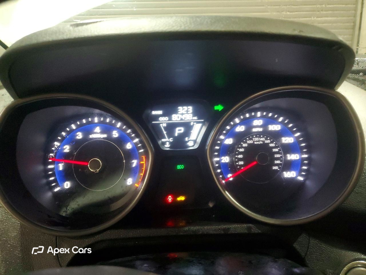 Hyundai Elantra 2012
