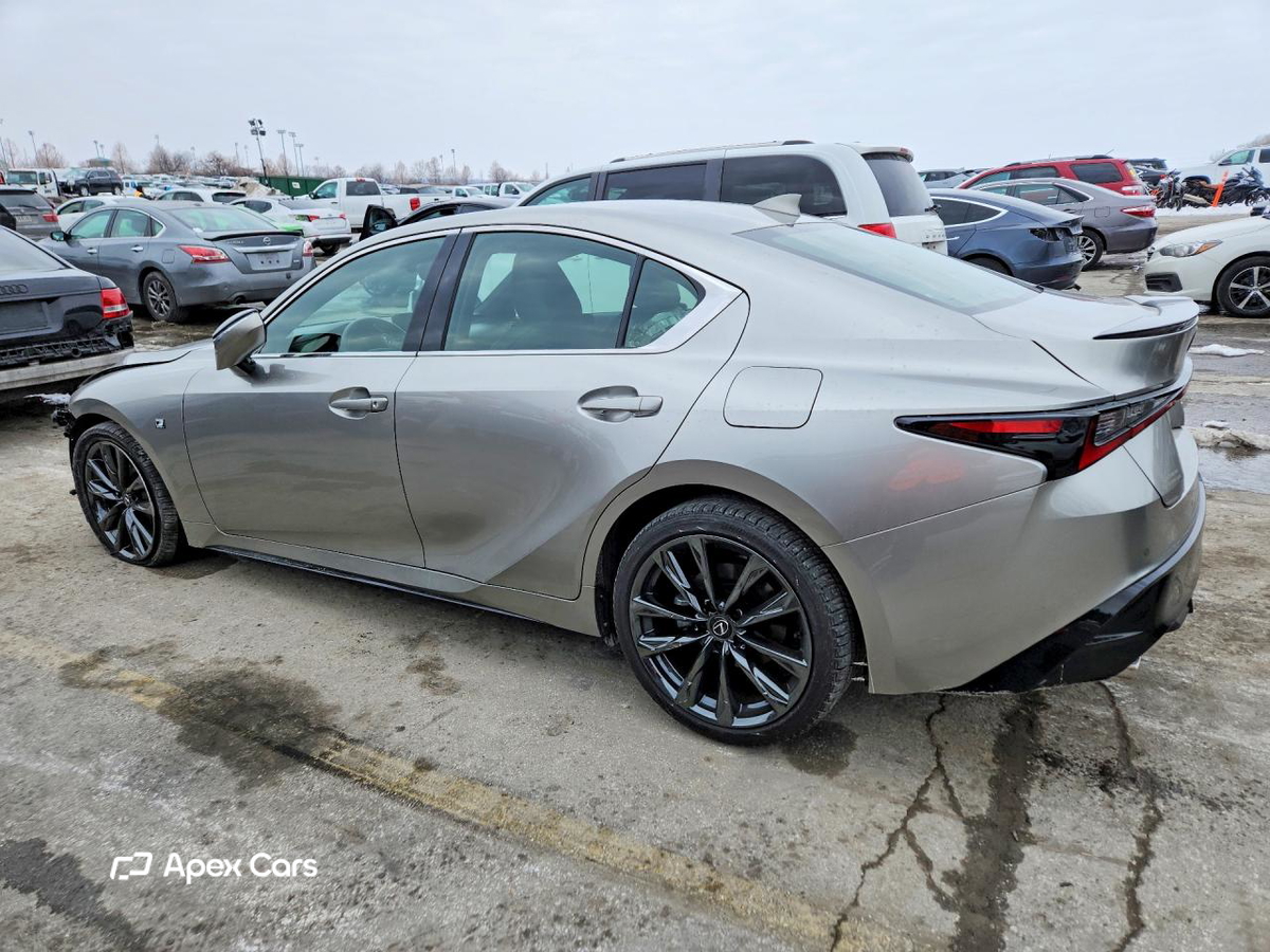 Lexus IS 2023