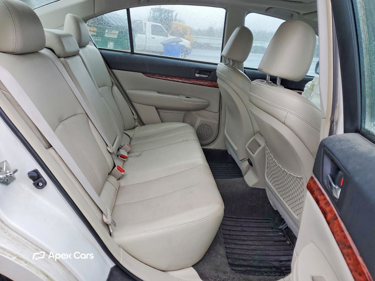 Subaru Legacy 2011