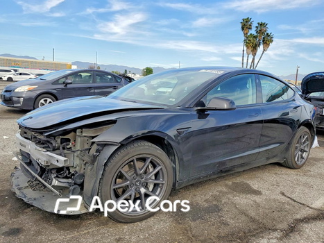 Tesla Model 3 2022 - Image 1 of 13