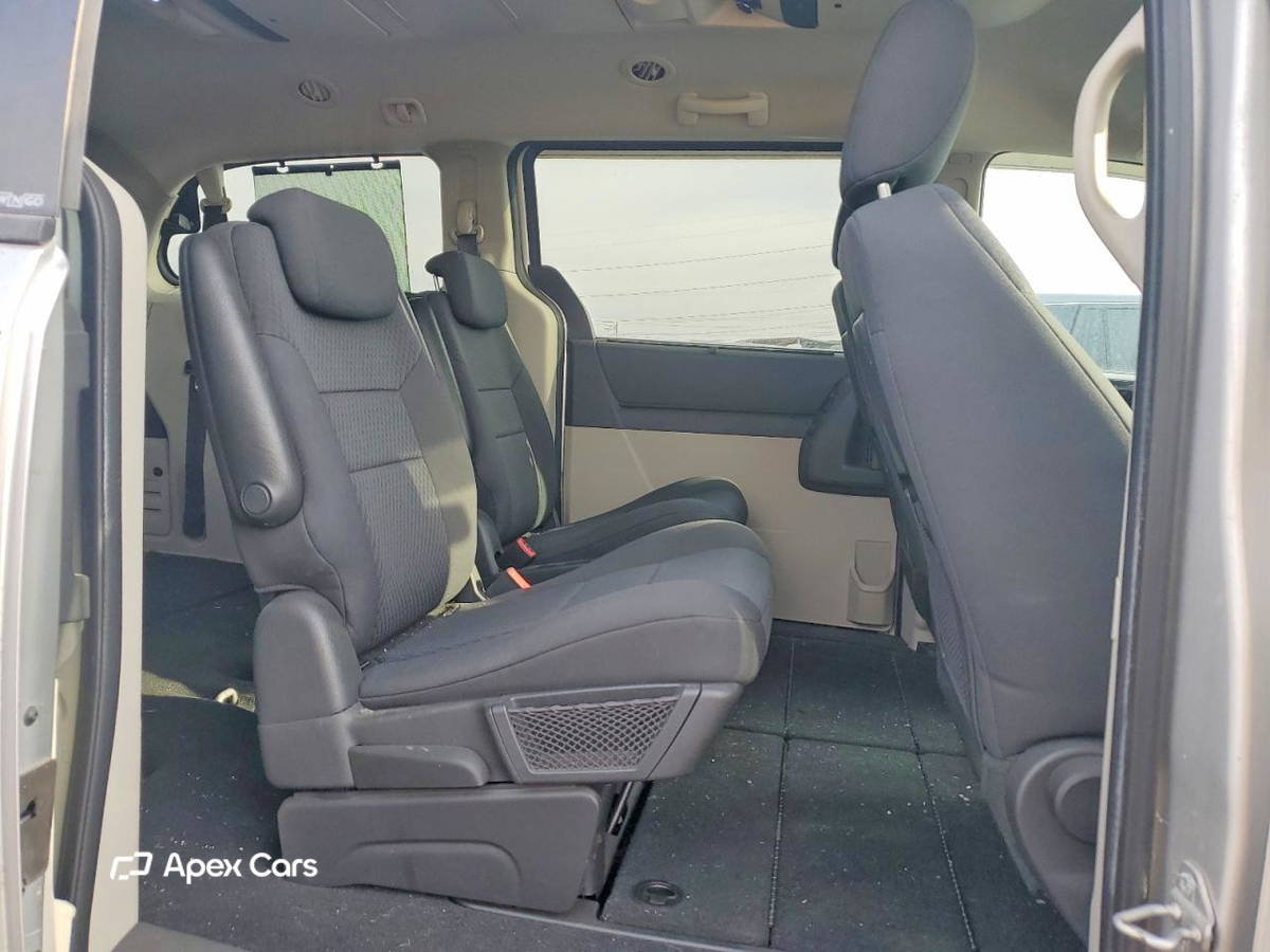 Dodge Caravan 2010