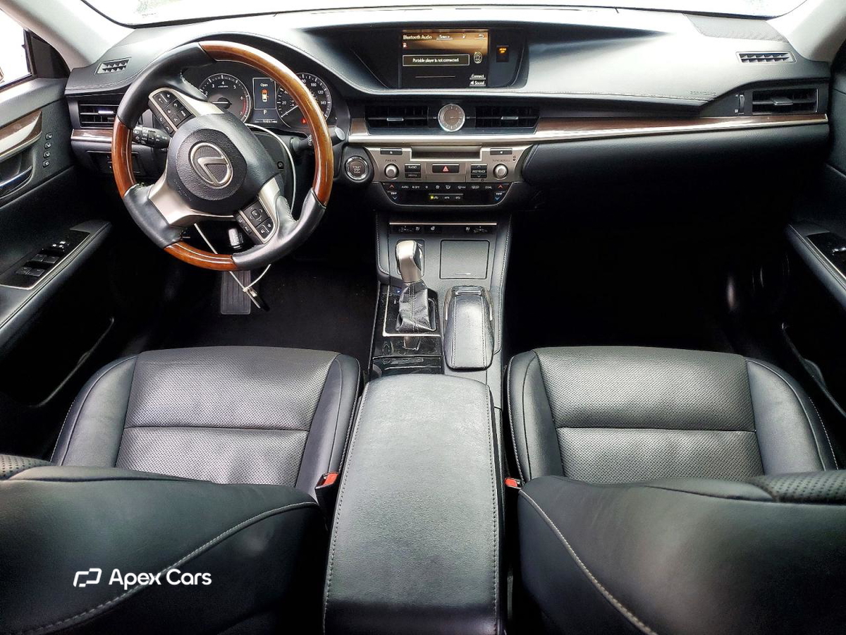 Lexus ES 2017