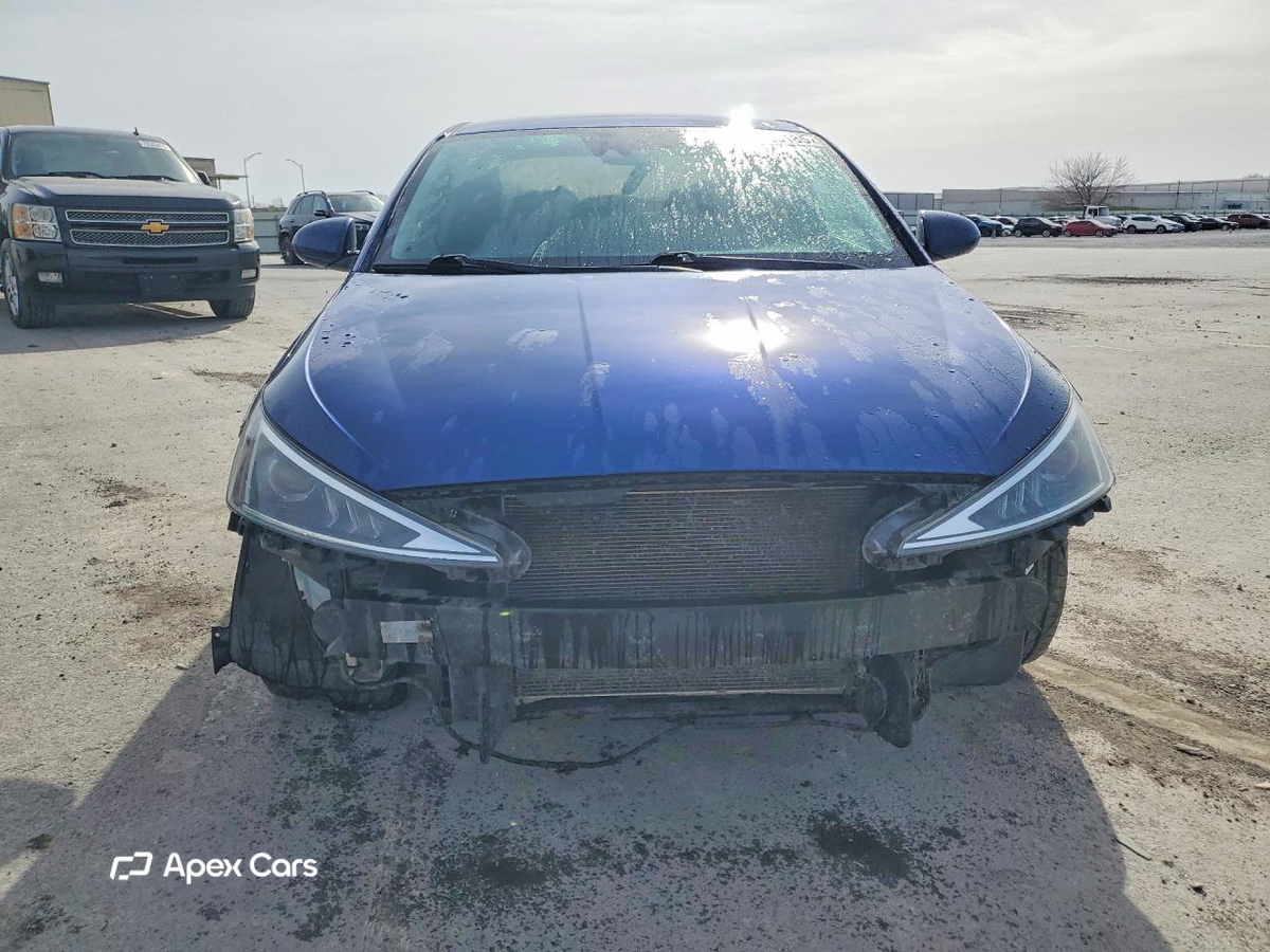 Hyundai Elantra 2020