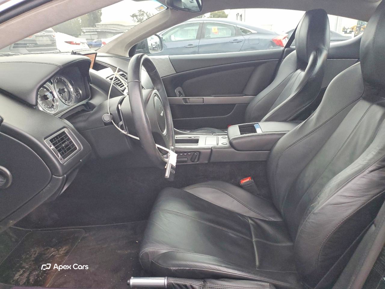 Aston Martin DB9 2011