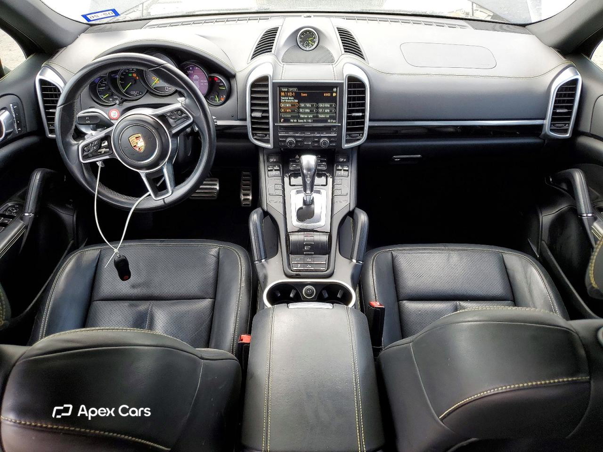 Porsche Cayenne 2016