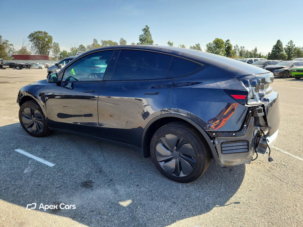 Tesla Model Y 2026