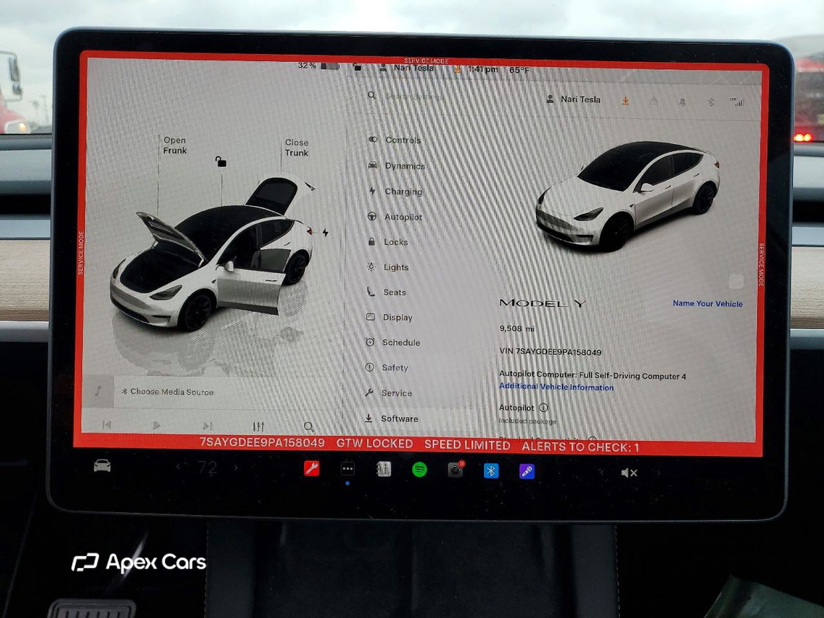 Tesla Model Y 2023