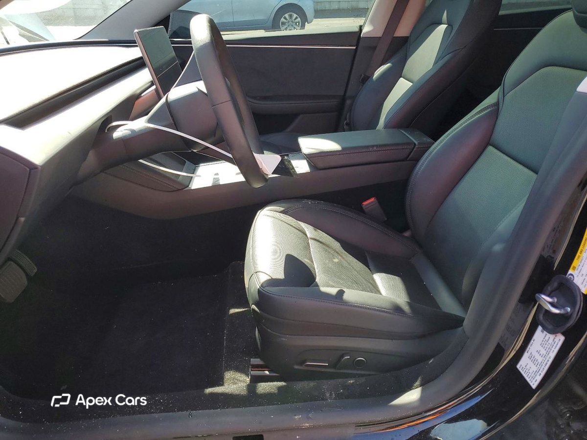 Tesla Model 3 2025