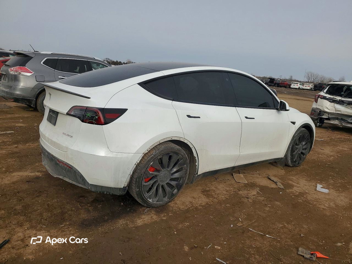 Tesla Model Y 2022