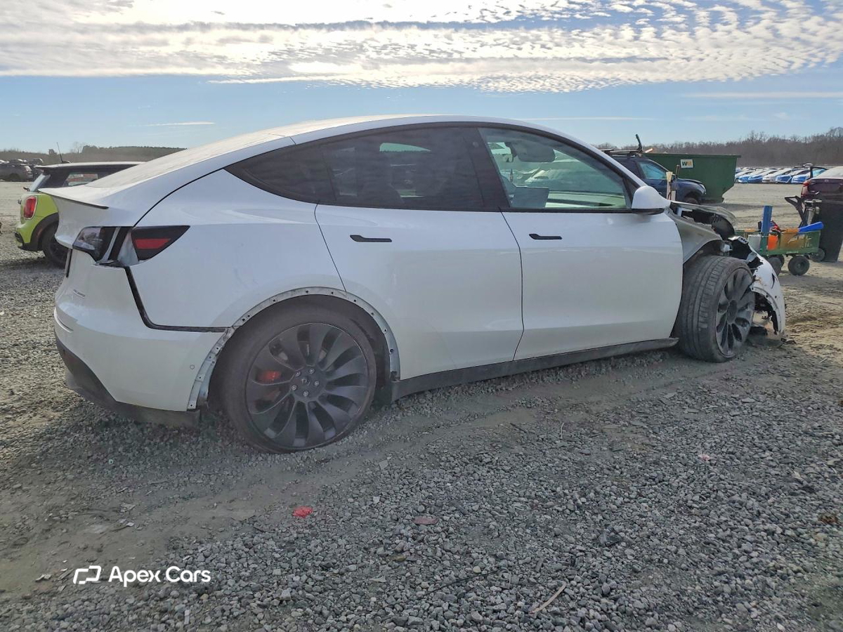Tesla Model Y 2022