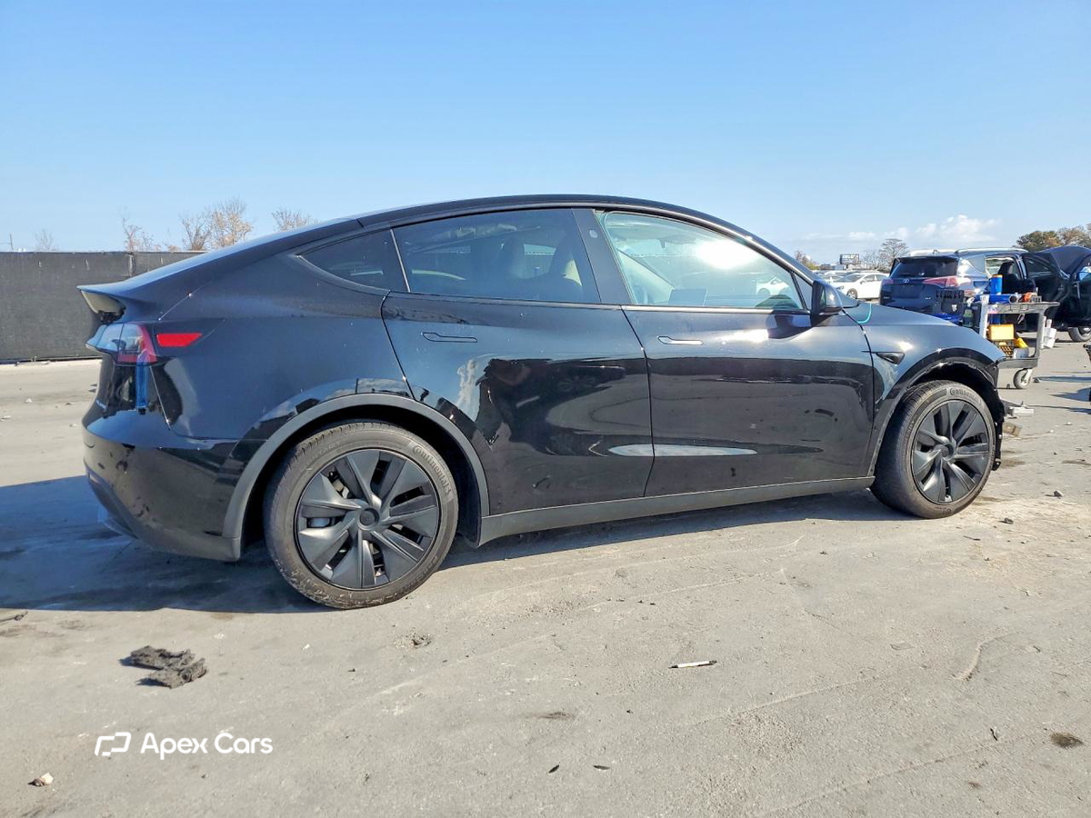 Tesla Model Y 2025