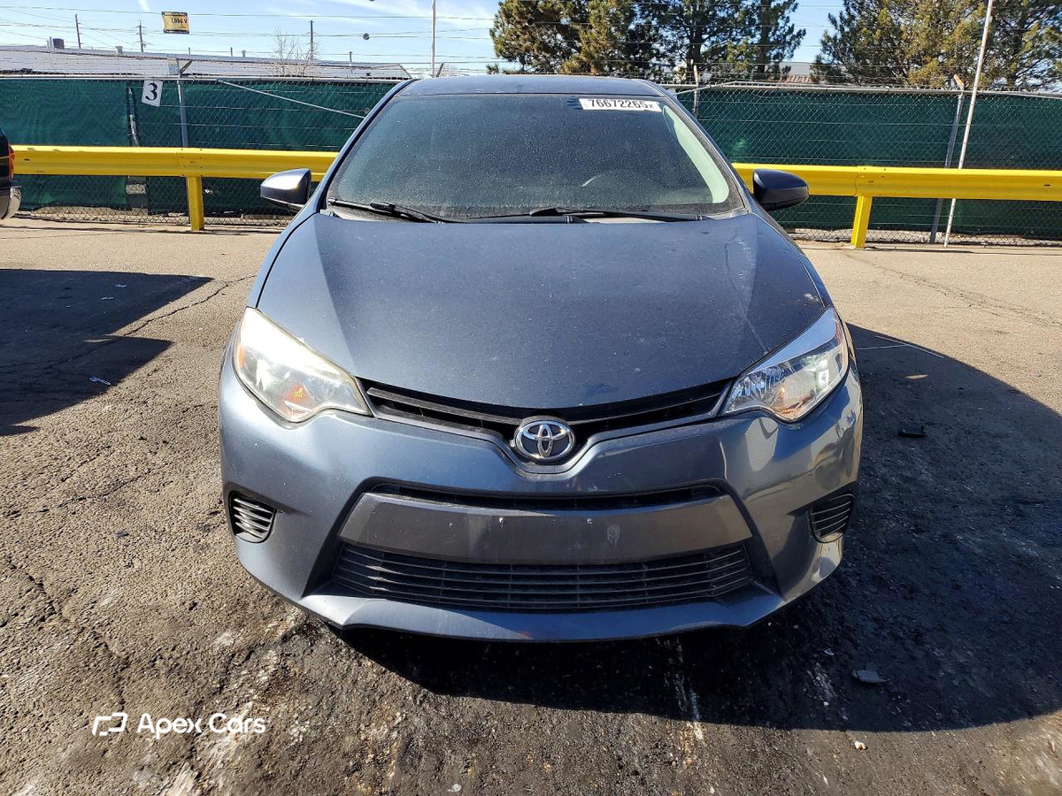 Toyota Corolla 2015