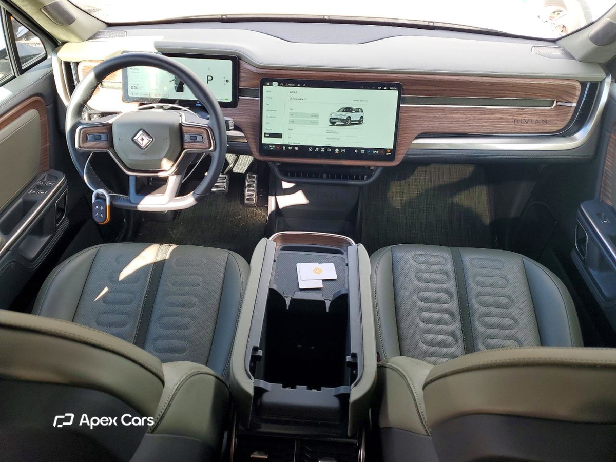 Rivian R1S 2024