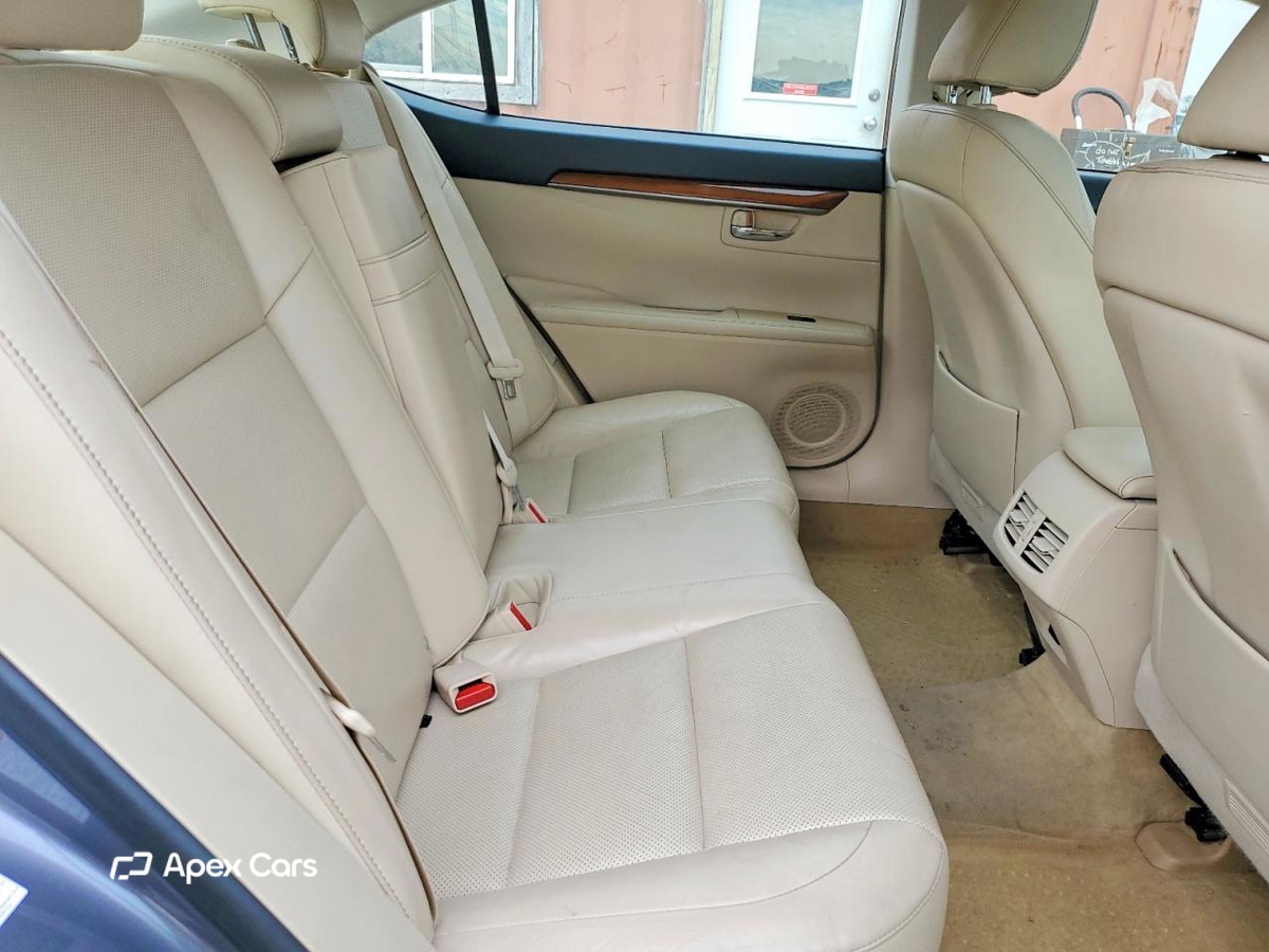 Lexus ES 2015