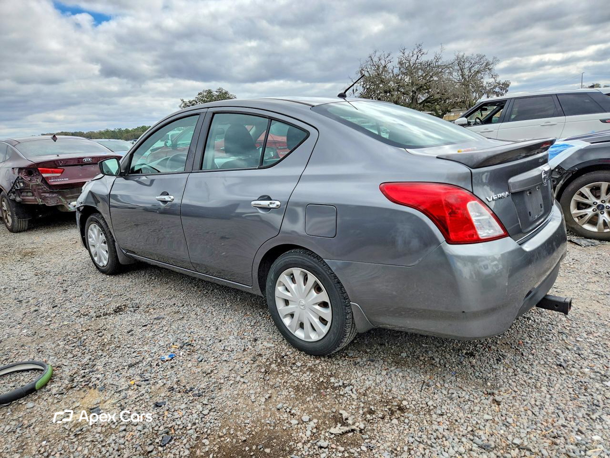 Nissan Versa 2017