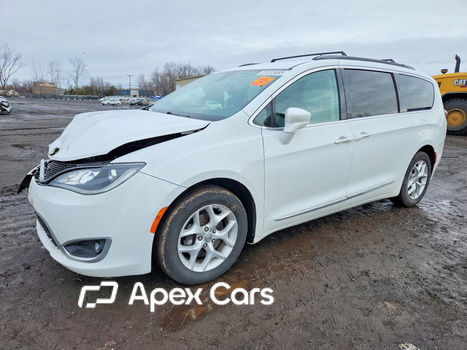 Chrysler Pacifica 2017 - Image 1 of 14