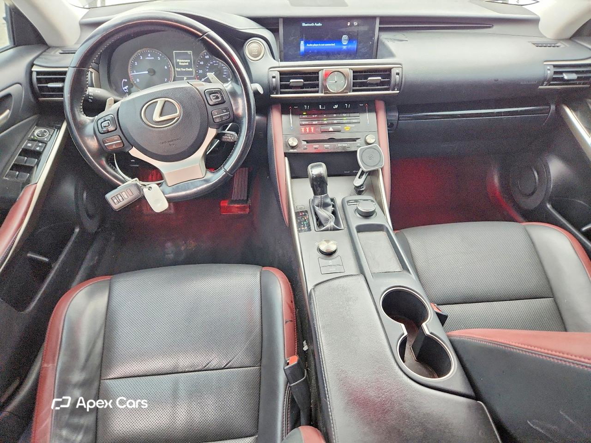 Lexus IS 2017