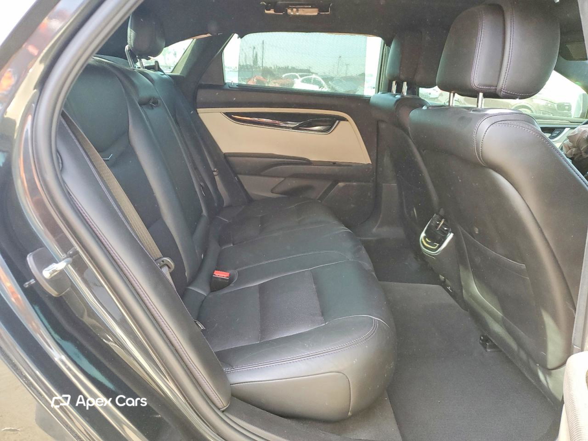Cadillac XTS 2013