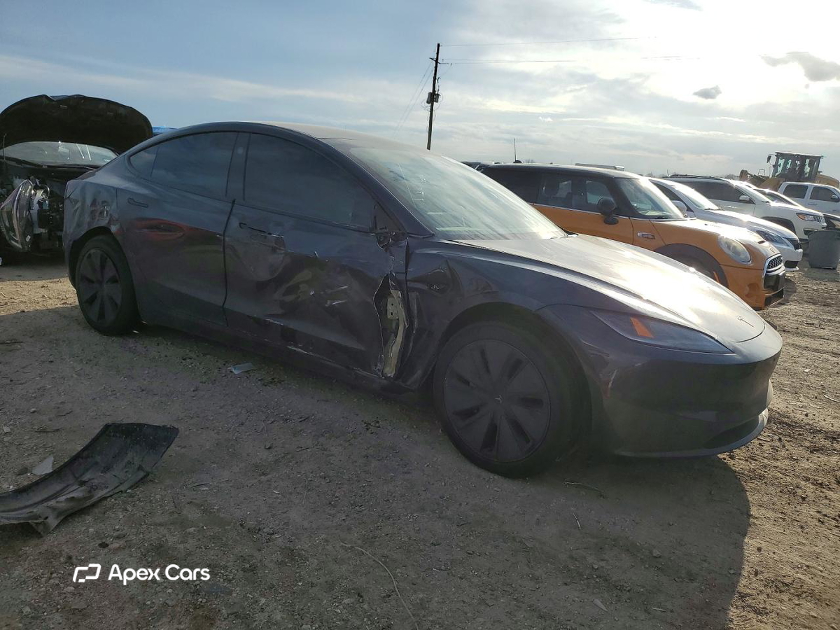 Tesla Model 3 2024