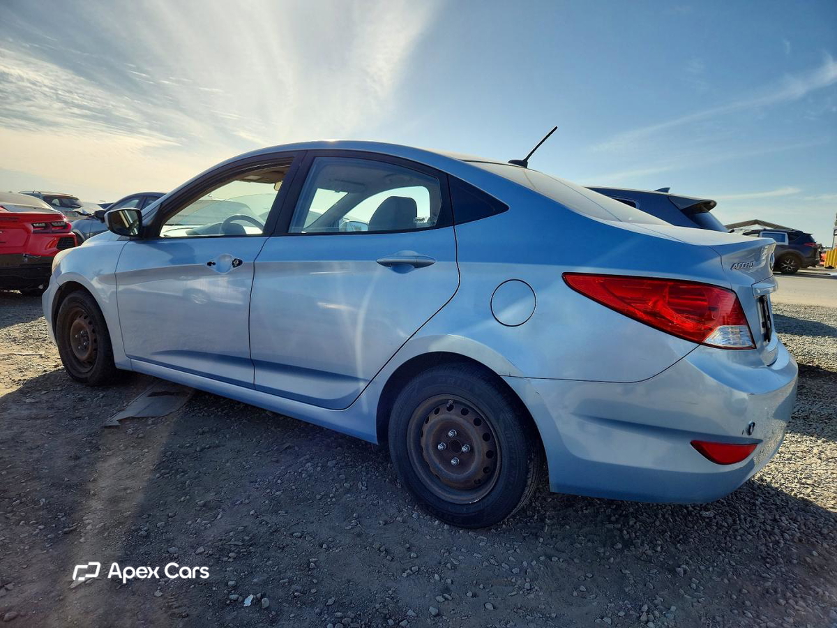 Hyundai Accent 2013