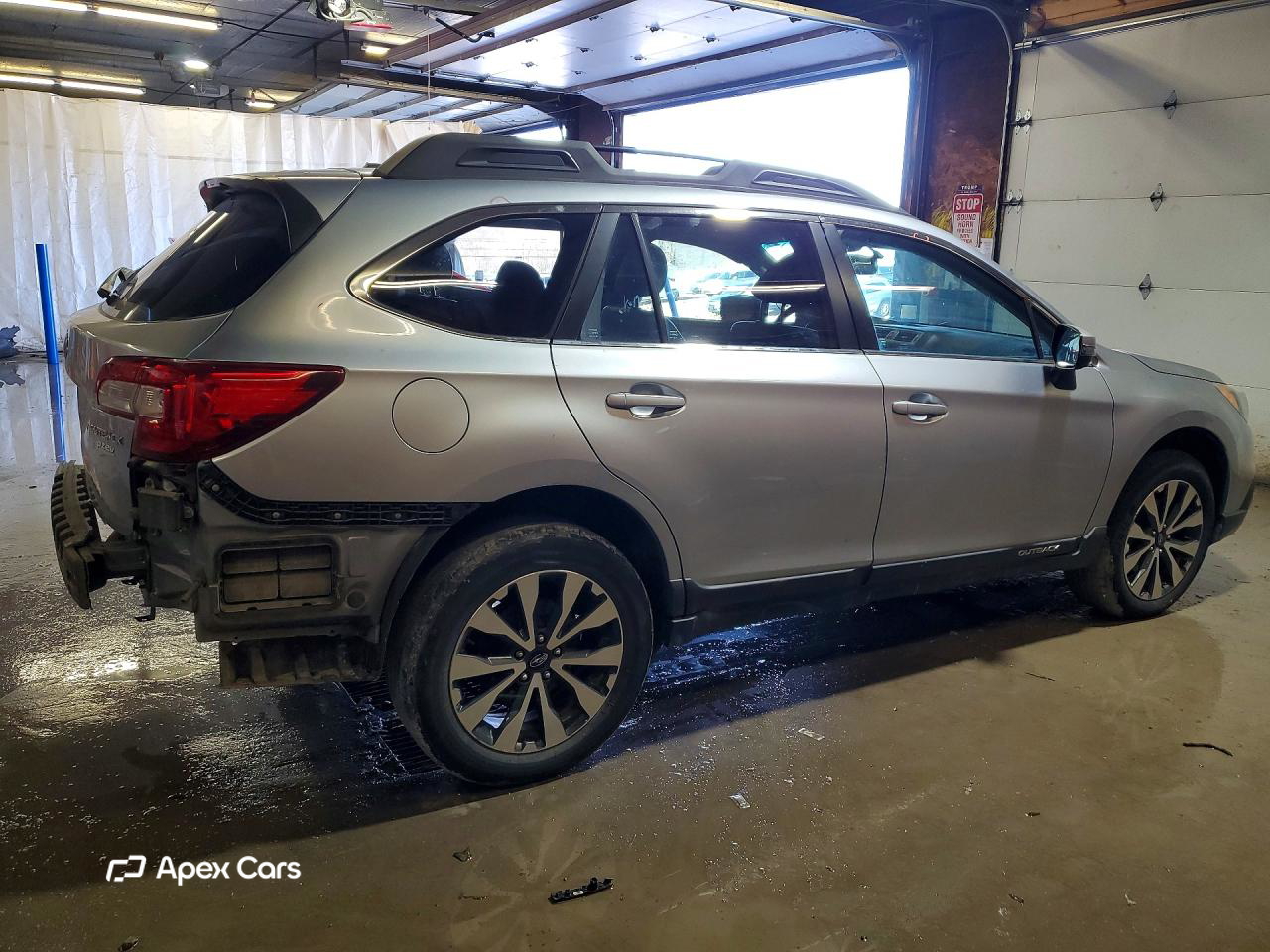 Subaru Outback 2015
