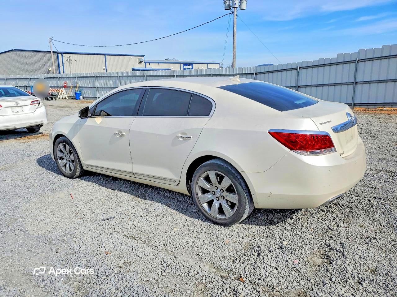 Buick LaCrosse 2011