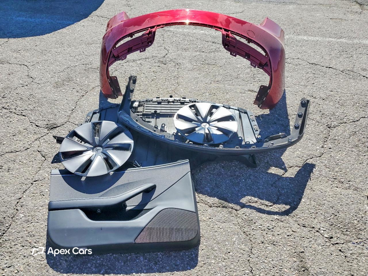 Tesla Model 3 2024