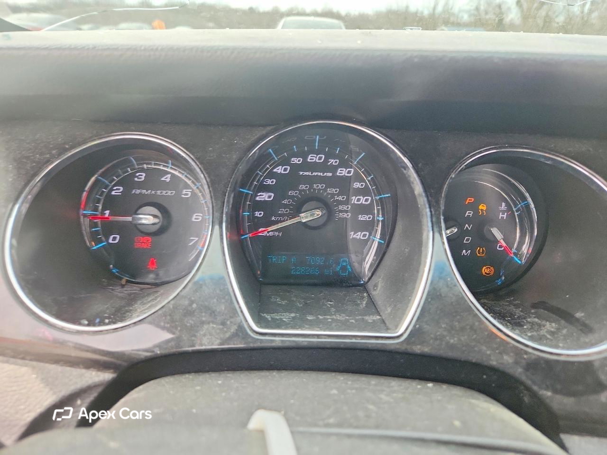 Ford Taurus 2011