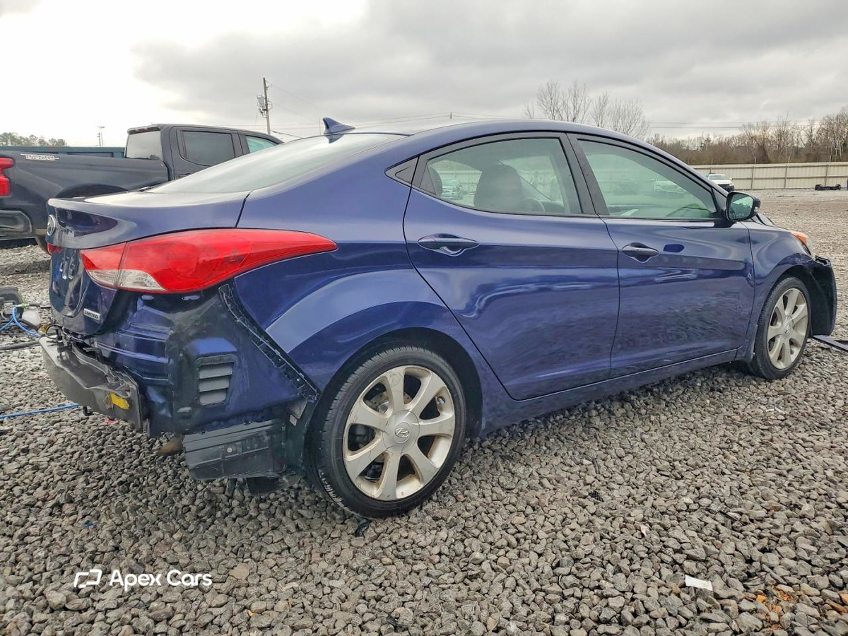 Hyundai Elantra 2013