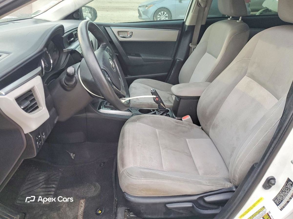 Toyota Corolla 2015