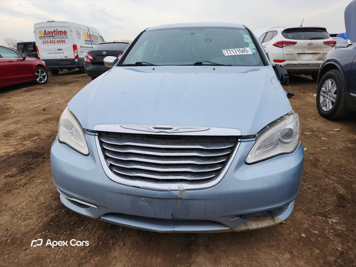 Chrysler 200 2012