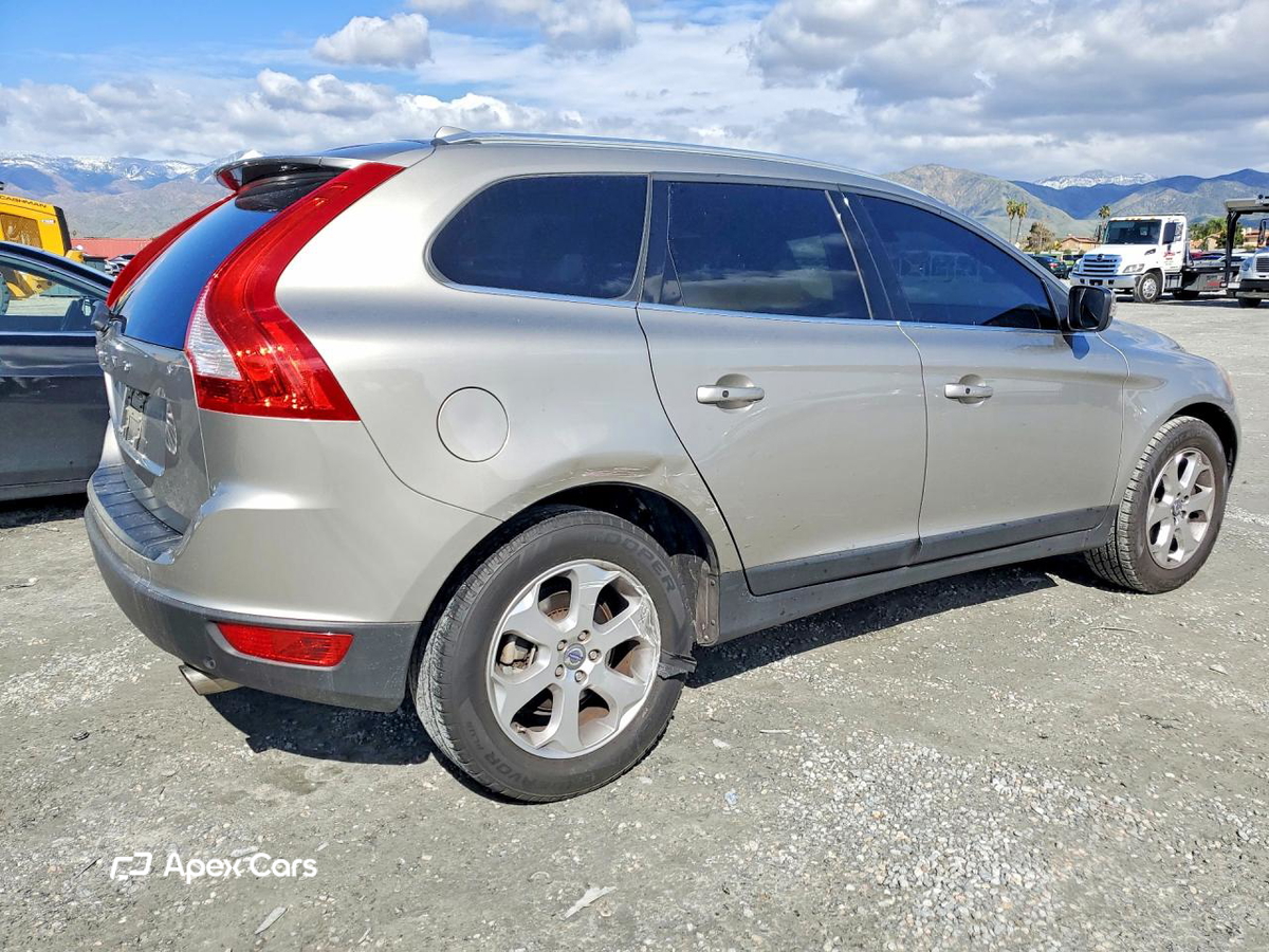Volvo XC60 2011