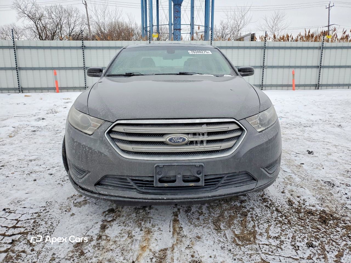 Ford Taurus 2015