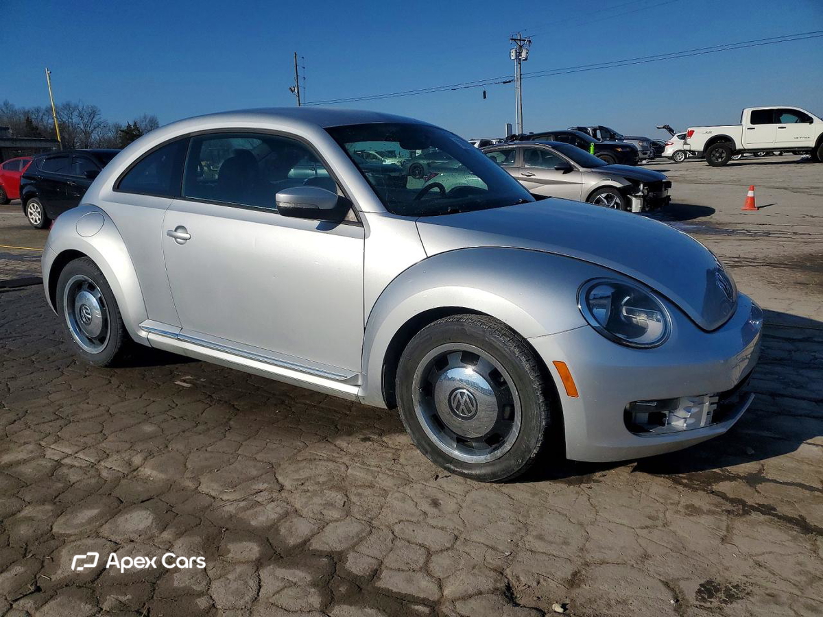 Volkswagen Beetle 2013