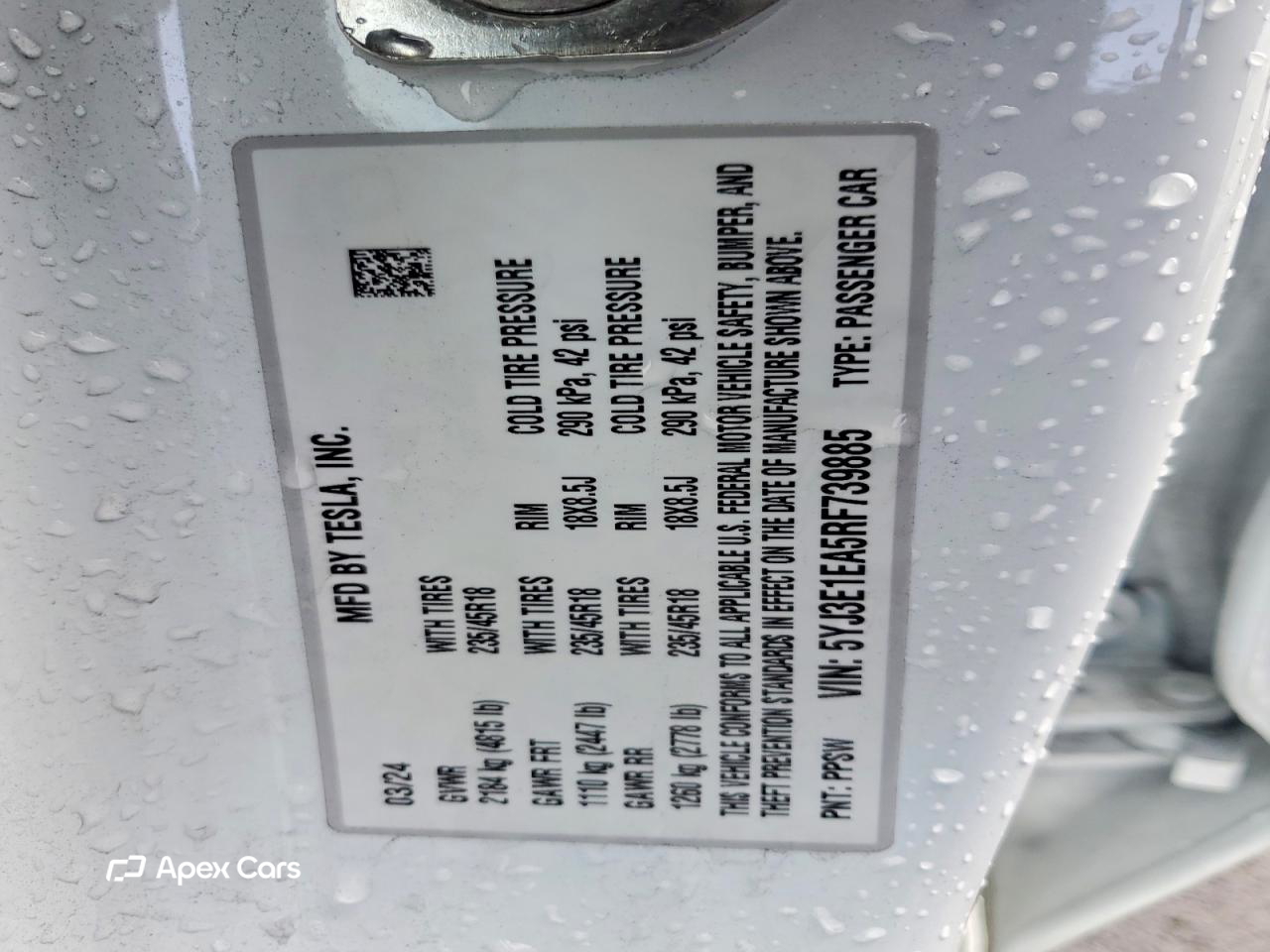 Tesla Model 3 2024