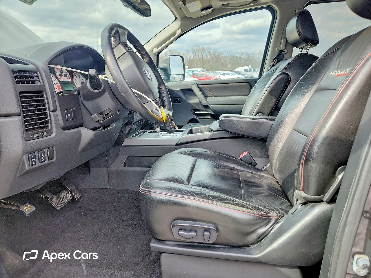 Nissan Titan 2011