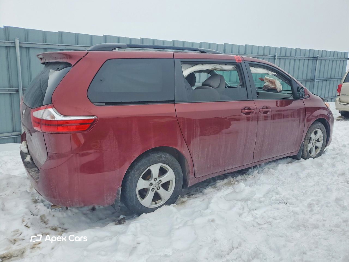 Toyota Sienna 2015