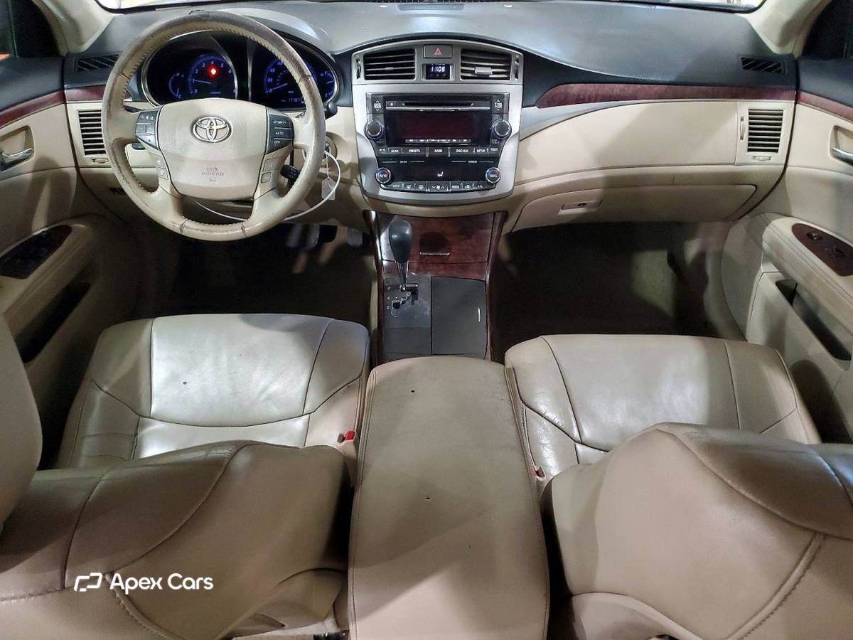 Toyota Avalon 2011